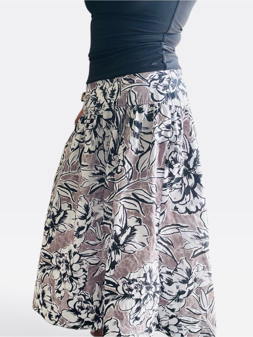 Banana Republic Floral Tiered Midi Skirt in Gray, Black, and White